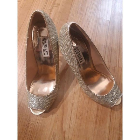 Badgley Mischka Shoes - Badgley Mischka Heels Pumps Gold Sparkly Open Toe Slip On Leather Sole Size 8 M